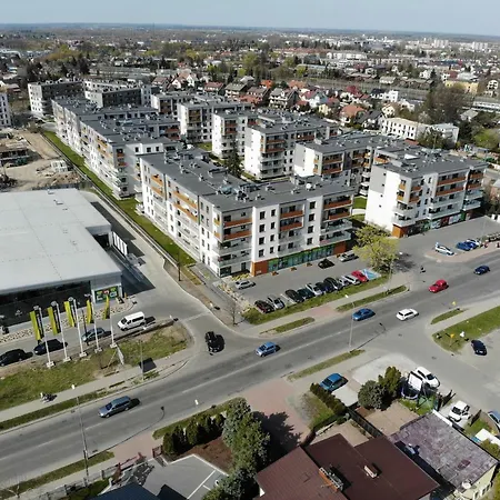 Kamienica 3*